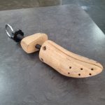 MANUAL SHOE STRETCHER